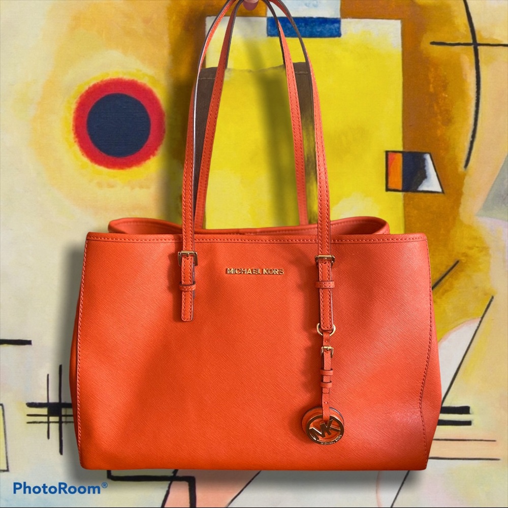 Michael Kors Saffiano Leather Tote Bag & wallet